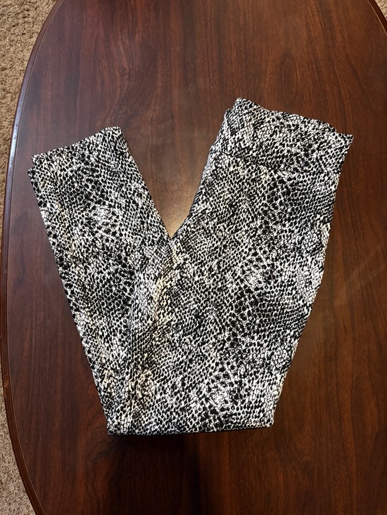 Peck & Peck Pants - Peck & Peck Black and White Animal-Print Knit Piece